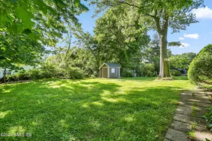 38 Maplewood Dr, Greenwich, CT 06807 - Photo 21