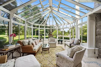 550 Round Hill Road, Greenwich, CT 06831 - Photo 9
