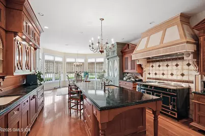550 Round Hill Road, Greenwich, CT 06831 - Photo 17