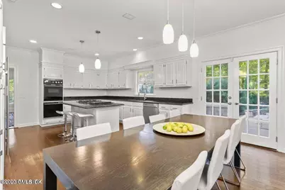 26 Round Hill Road, Greenwich, CT 06831 - Photo 13
