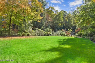 26 Round Hill Road, Greenwich, CT 06831 - Photo 5