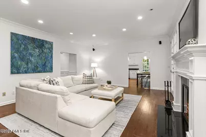 26 Round Hill Road, Greenwich, CT 06831 - Photo 13