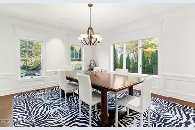 26 Round Hill Road, Greenwich, CT 06831 - Photo 9