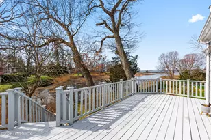 8 Indian Point Ln, Greenwich, CT 06878 - Photo 25