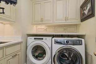 40 W Elm St, Greenwich, CT 06830 - Photo 37