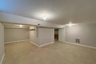 28 Home Pl, Greenwich, CT 06830 - Photo 27