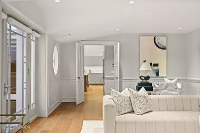 702 Steamboat Road #6, Greenwich, CT 06830 - Photo 5