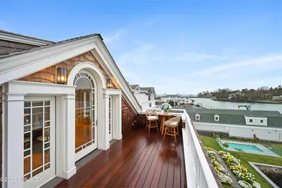 702 Steamboat Road #6, Greenwich, CT 06830 - Photo 15