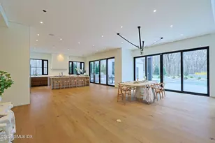 41 Mohawk Ln, Greenwich, CT 06831 - Photo 7