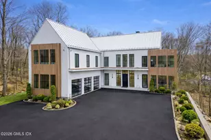 41 Mohawk Ln, Greenwich, CT 06831 - Photo 3