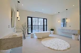 41 Mohawk Ln, Greenwich, CT 06831 - Photo 19