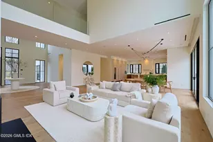 41 Mohawk Ln, Greenwich, CT 06831 - Photo 11