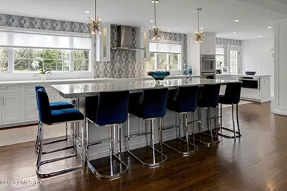 10 Echo Lane, Greenwich, CT 06830 - Photo 9