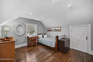 44 Davenport Dr, Stamford, CT 06902 - Photo 3