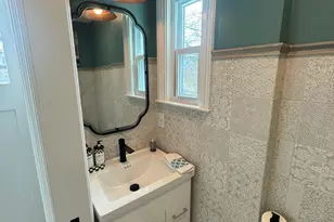 44 Davenport Dr, Stamford, CT 06902 - Photo 9