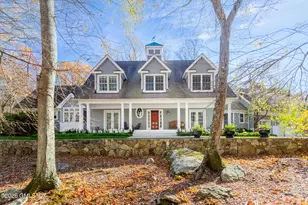 125 Barn Hill Rd, Greenwich, CT 06831 - Photo 1