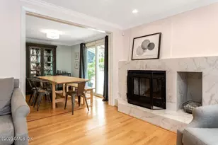 5 Wellington Pl, Greenwich, CT 06830 - Photo 3