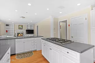 153 Lockwood Rd, Greenwich, CT 06878 - Photo 17