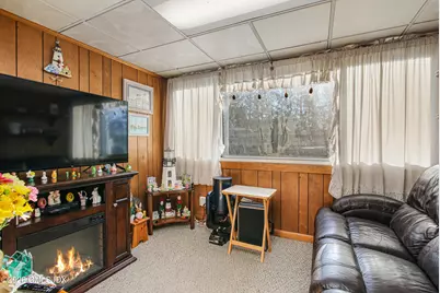 64 Le Grande Avenue, Greenwich, CT 06830 - Photo 13