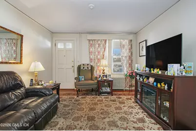 64 Le Grande Avenue, Greenwich, CT 06830 - Photo 3