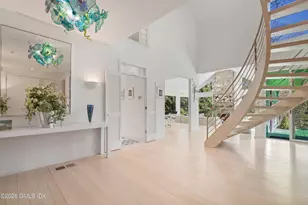 135 & 129 Zaccheus Mead Ln, Greenwich, CT 06831 - Photo 11