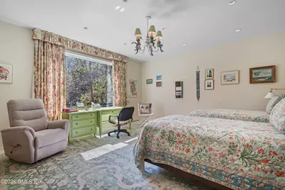 135 & 129 Zaccheus Mead Lane, Greenwich, CT 06831 - Photo 29