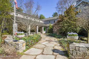 135 & 129 Zaccheus Mead Ln, Greenwich, CT 06831 - Photo 7