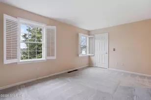 33 Talbot Ln, Greenwich, CT 06830 - Photo 11