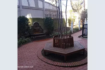 25 W Elm Street #43, Greenwich, CT 06830 - Photo 17