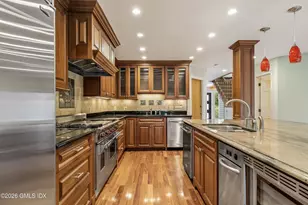 145R Shore Rd, Old Greenwich, CT 06870 - Photo 11