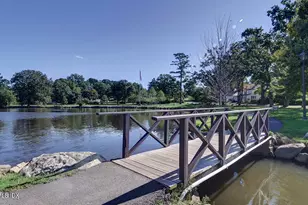 145R Shore Rd, Old Greenwich, CT 06870 - Photo 39