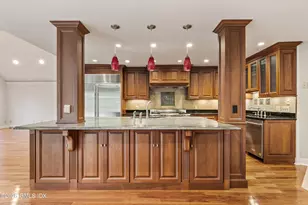 145R Shore Rd, Old Greenwich, CT 06870 - Photo 15