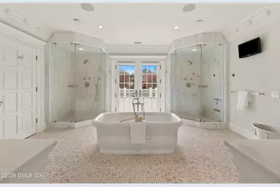 4 Cherry Blossom Lane, Greenwich, CT 06831 - Photo 17