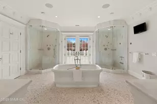 4 Cherry Blossom Ln, Greenwich, CT 06831 - Photo 17