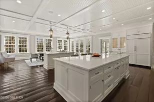 4 Cherry Blossom Ln, Greenwich, CT 06831 - Photo 11