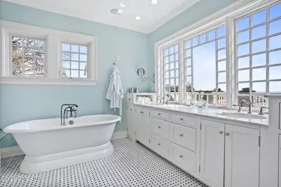 200 Shore Road, Old Greenwich, CT 06870 - Photo 15