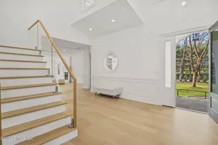 7 Bailiwick Rd, Greenwich, CT 06831 - Photo 3