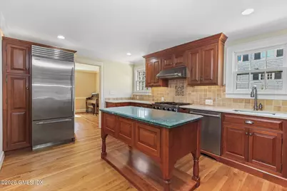 93 Summit Road, Greenwich, CT 06878 - Photo 7