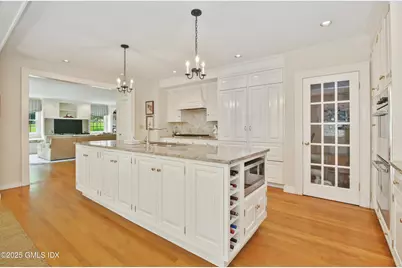 19 Sky Meadow Drive, Stamford, CT 06903 - Photo 7