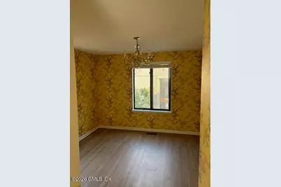 314 W Lyon Farm Drive #314, Greenwich, CT 06831 - Photo 7