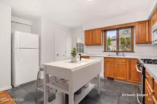 21 W Division St, Greenwich, CT 06830 - Photo 9