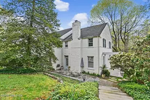 14 Upland Dr, Greenwich, CT 06831 - Photo 47