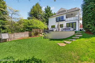 22 Wescott St, Greenwich, CT 06878 - Photo 5