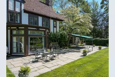 78 Khakum Wood Road, Greenwich, CT 06831 - Photo 17