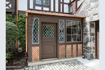78 Khakum Wood Road, Greenwich, CT 06831 - Photo 19