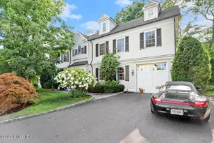 44 Riverside Ln, Greenwich, CT 06878 - Photo 3