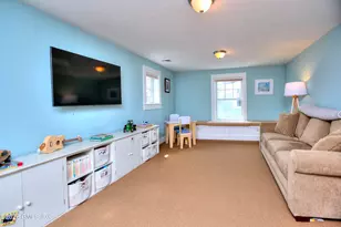 7 Heusted Dr, Old Greenwich, CT 06870 - Photo 21
