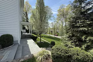 18 Tomney Rd, Greenwich, CT 06830 - Photo 17