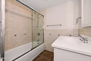 34 MacArthur Dr, Old Greenwich, CT 06870 - Photo 27