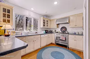 46 Stag Ln, Greenwich, CT 06831 - Photo 7